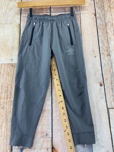 Umbro Soccer Track Jogger Pants Youth Kids Size XS 4/5 Gray Zip Legs - Picture 8 of 13