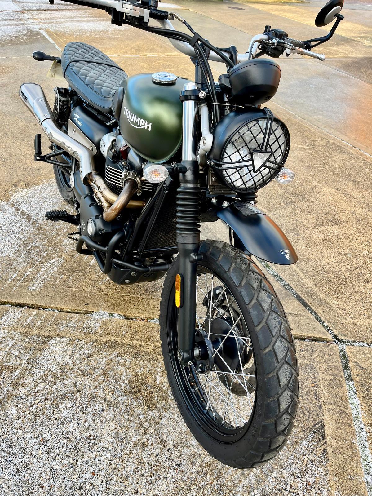 triumph street scrambler vance and hines exhaust