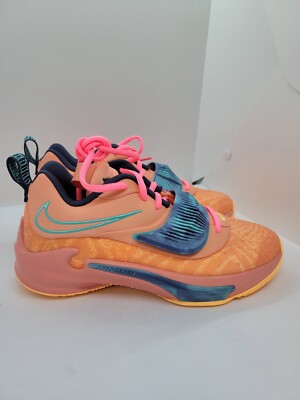 Nike Zoom Freak 3 Shoes 'Stay Freaky' Crimson Bliss DO5966-600 Sz 5Y Women s 6.5