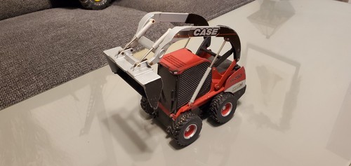 Ertl Case Red Power SV250 Skid Steer Loader Diecast 1/16 Scale - Picture 2 of 15