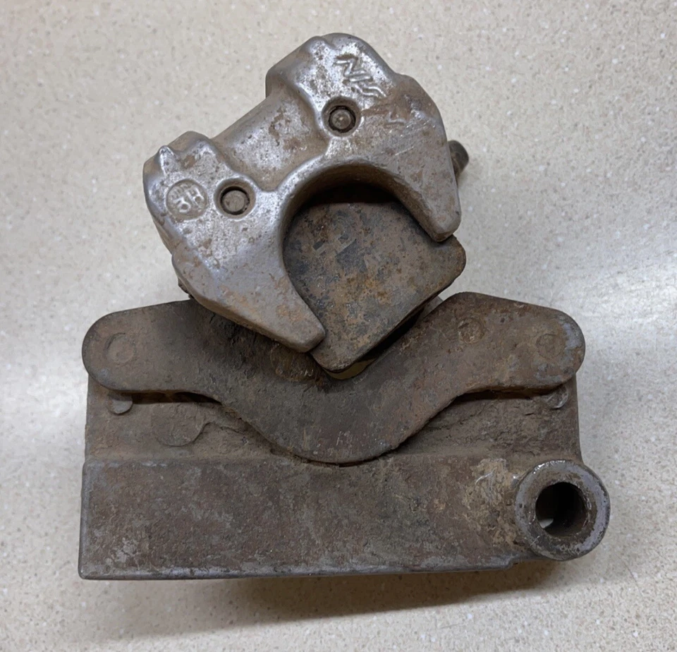 Pinza de freno trasera Kawasaki KX80 “89” Foto 3 de 3