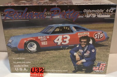Salvinos Jr Models RPO1979D 1/25 Richard Petty #43, Oldsmobile 442, 1979 Kit de modélisme, accessoires de modélisme, Multicolore Salvinos Jr Models RPO1979D 1/25 Richard Petty #43, Oldsmobile 442, 1979 Kit de modélisme, accessoires de modélisme, Multicolore
