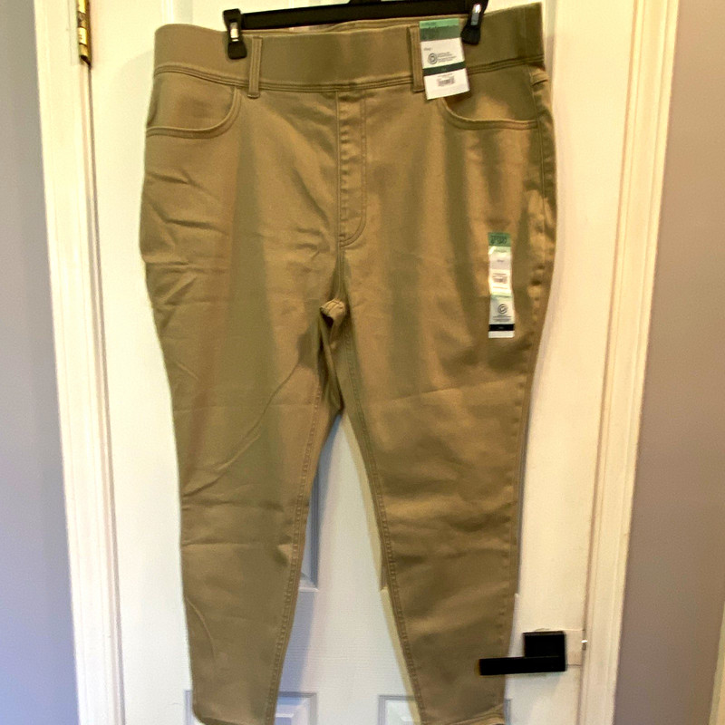 Terra & Sky Women's Plus Beige Twill Skinny Jegging Stretch Pockets 28 Inseam