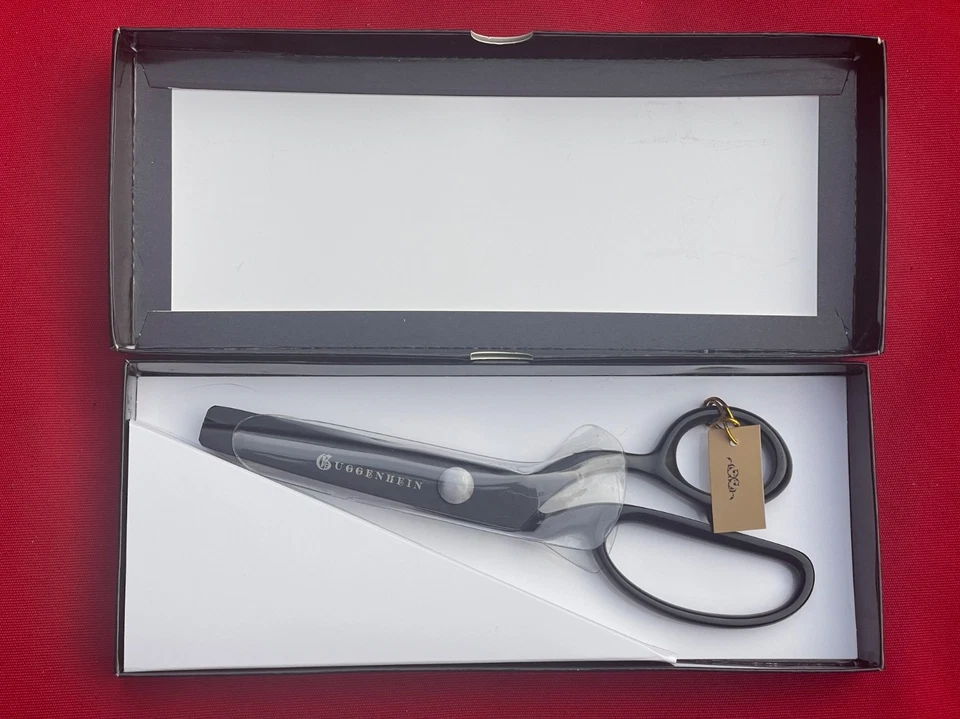 Guggenhein 9" Professional Pinking Tailor Shears New in Box - Image 2 of 4