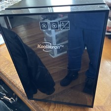 Koolatron 6-bottle Wine Cellar Barely Used Jc-16c1p Freestanding 14 Fridge