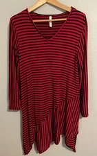 Match Point Tunic Top Womens Small Red Black Stripe Asymmetrical Hem Stretch USA