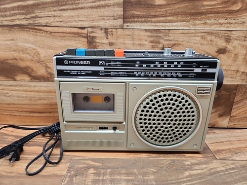 Vintage Pioneer RK-560 Radio Cassette Recorder Portable 
