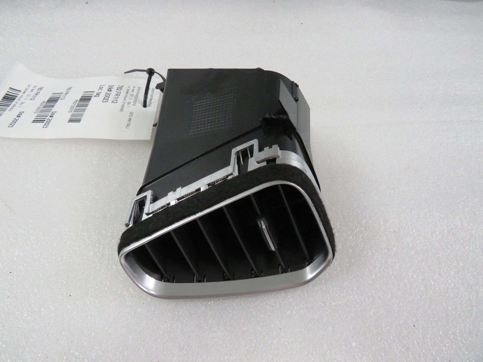 Ferrari 458 Italia LH, Left Dash Air Vent, Used, Damaged, P/N 81495400