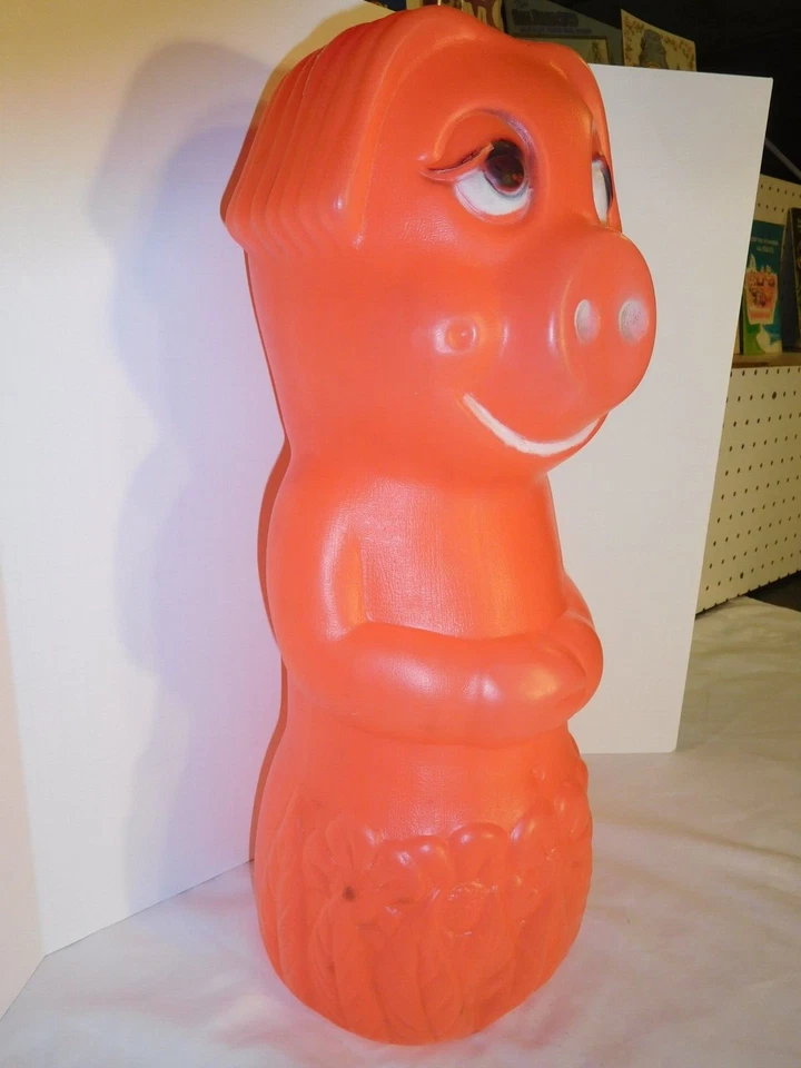 Vintage Renzi Made in Mass. USA Ms. Pig PINK Smiling Blow-Mold Bank - Image 4 of 4