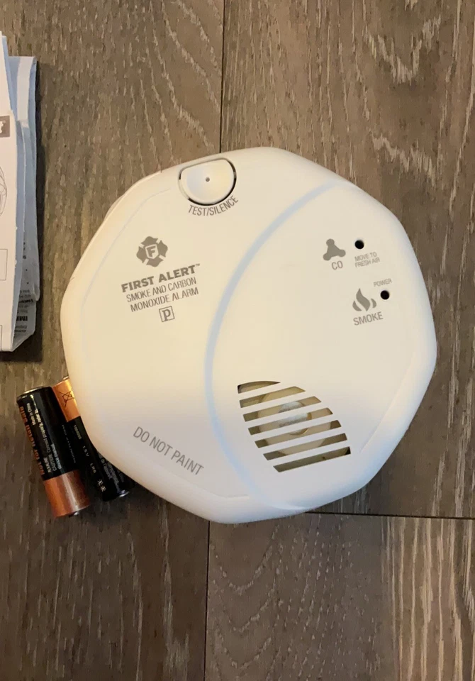 First Alert SCO5 Battery Operated Smoke and Carbon Monoxide Alarm - Image 2 of 3