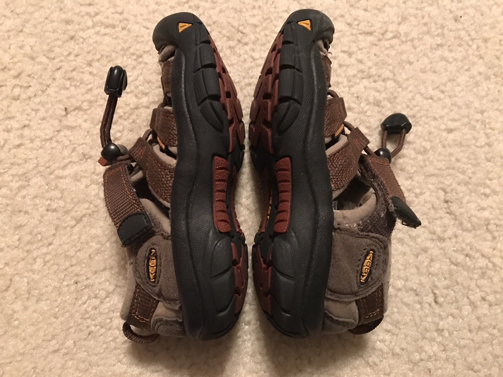 KEEN Scarpe da ginnastica marroni impermeabili per bambini taglia 10