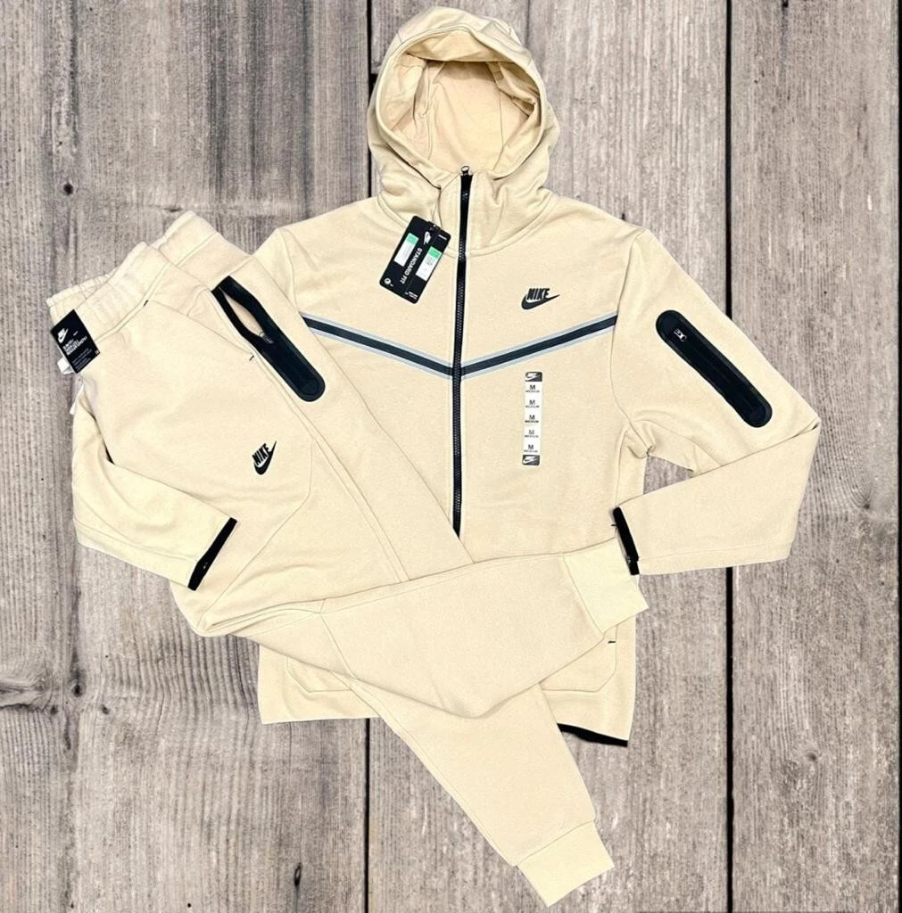 Men Nike Teck Tracksuit set Color -CREAM , Size-3XL