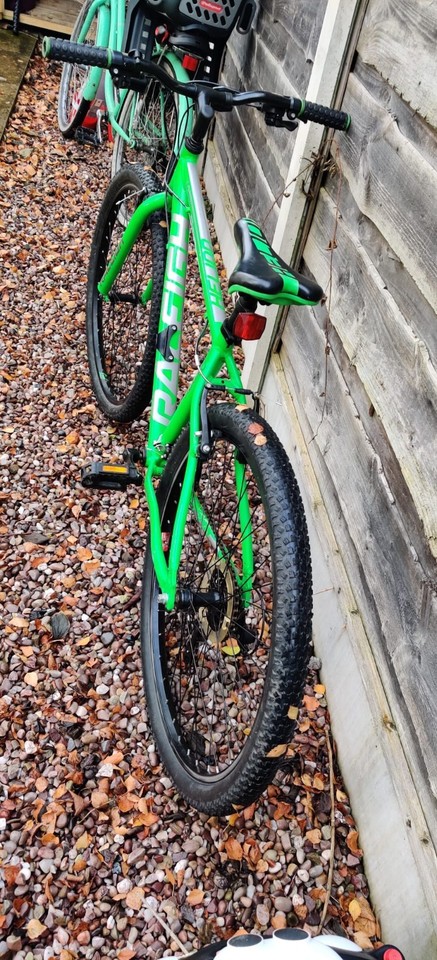 Raleigh Helion Hardtail Mountain Bike Green 27.5 Inch Wheels Cycling ...