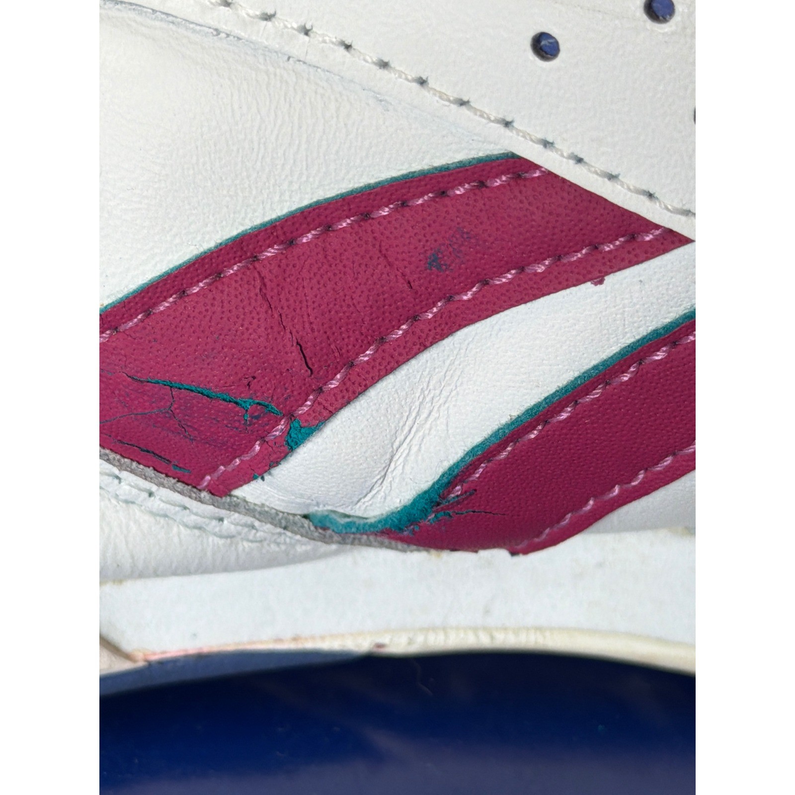 VTG Reebok Court Crusader Hard Court  Women's Tennis Shoes White Teal Blue 9.5 thumbnail 4