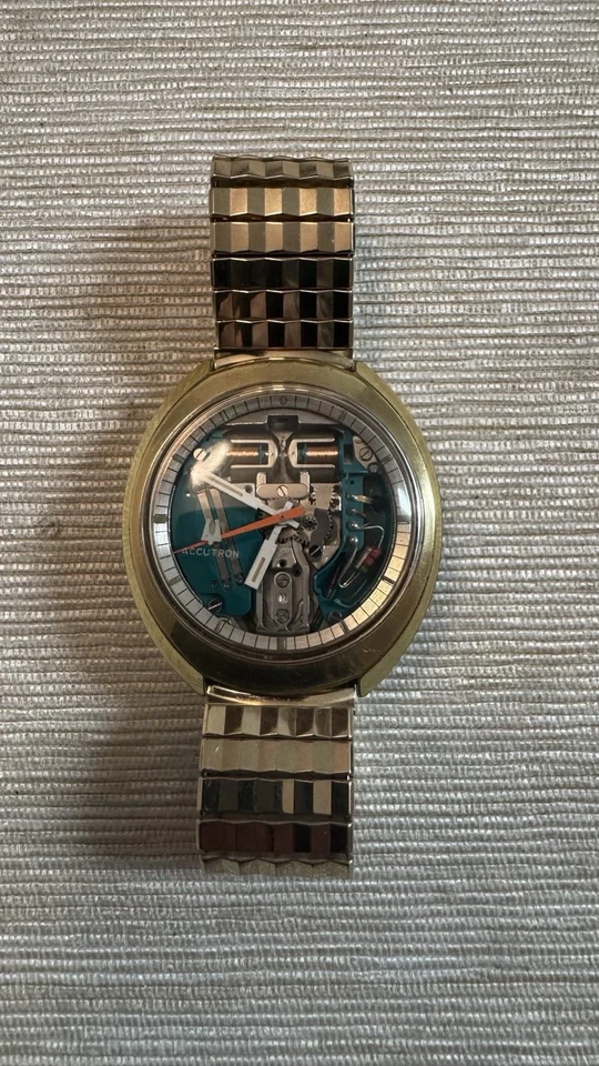 Kreisler EE. UU. 1960 Bulova Accutron tamaño 17,3 mm correa de reloj vintage llena de oro Foto 2 de 4
