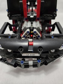 LEGO TECHNIC Extreme Cruiser Jeep 4 X 4 Set 8081