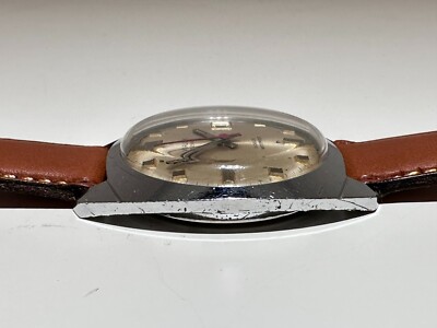 VINTAGE NICE CLASSIC CHROME SWISS MEN'S HAND WIND UP WATCH 