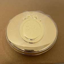 DIOR Forever Glow Luminizer Holiday 2026 Limited Edition 029 Frozen Medaillon