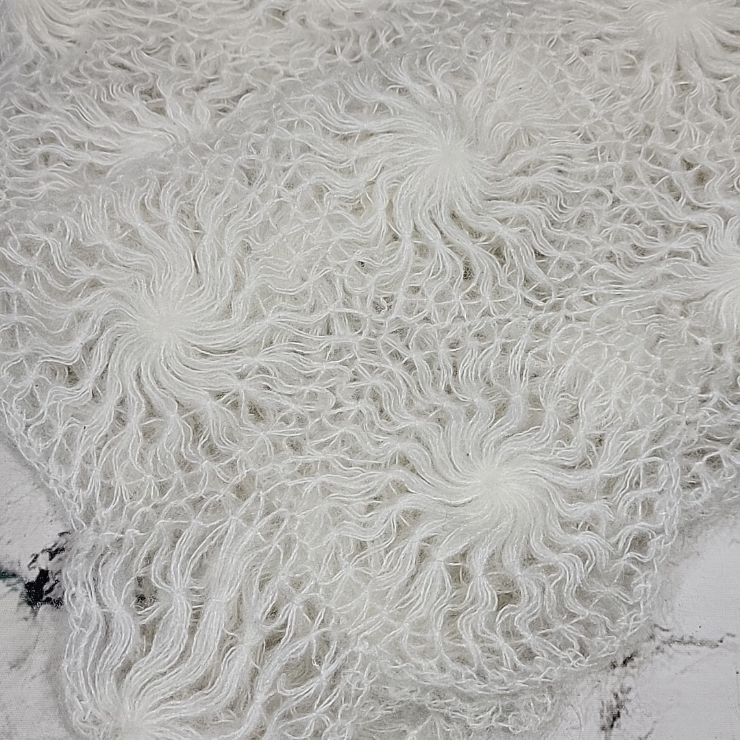 Vintage Hand Crocheted Scraf Ivory Wispy Sunburst Geo Pattern Warm Winter Shawl 