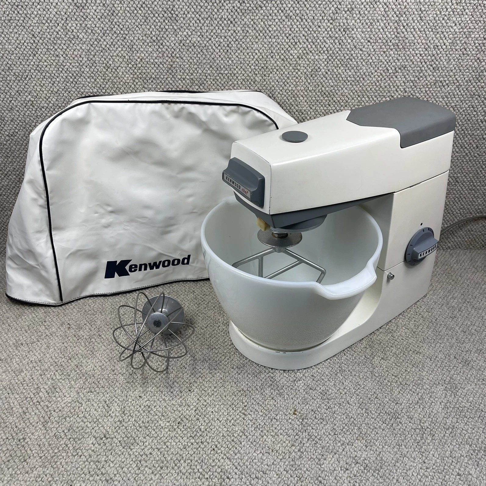 Kenwood Chef A701A Stand Mixer White Grey Milk Glass Bowl Working
Opens in a new window or tab