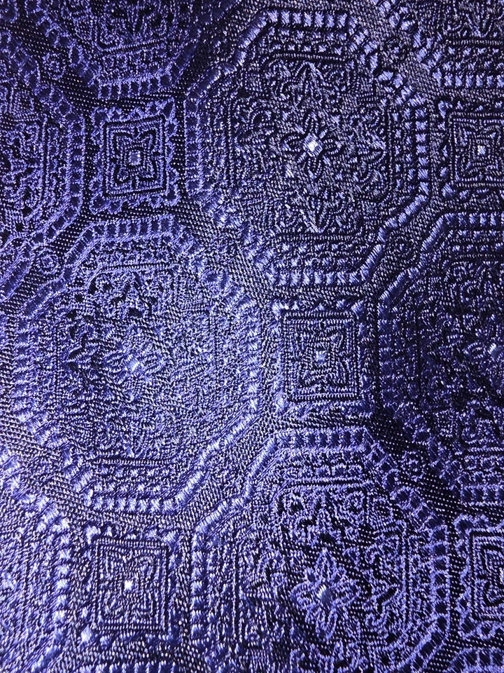 Corbata azul oscuro Paul Fredrick 100 % seda Foto 4 de 4