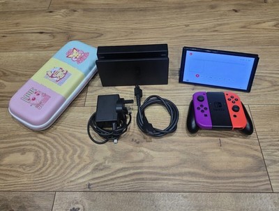Offizielle Nintendo Switch OLED - Pokémon Scharlachrote & Violette Edition | Bundle + Hülle