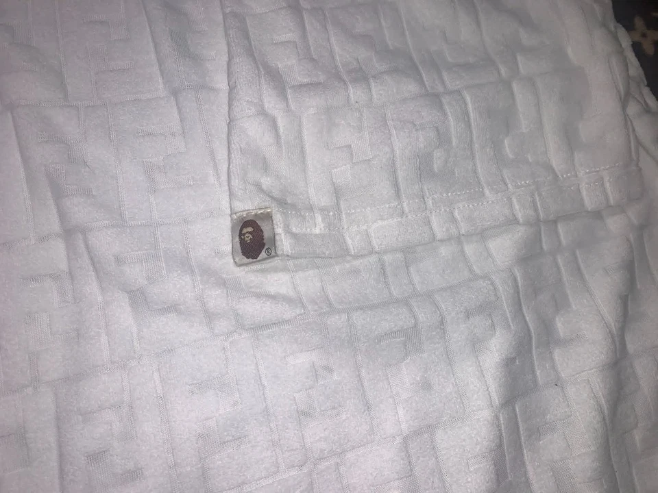 Белая футболка A Bathing Ape Bape X Fendi Zucca 2006 Nigo Kayne Pharrell Collab - Изображение 3 из 3