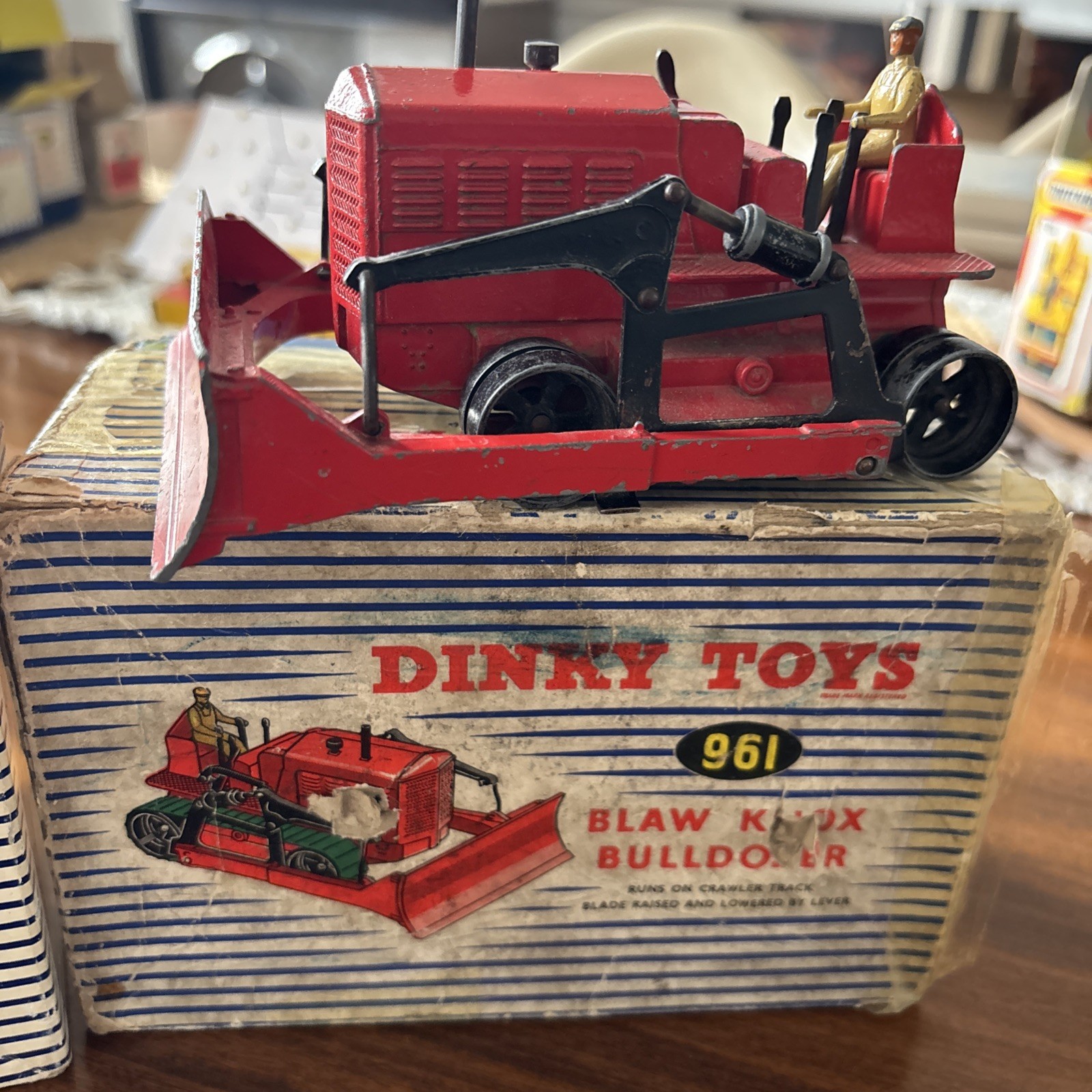 Dinky 961, Blaw Knox Bulldozer - Free Price Guide & Review