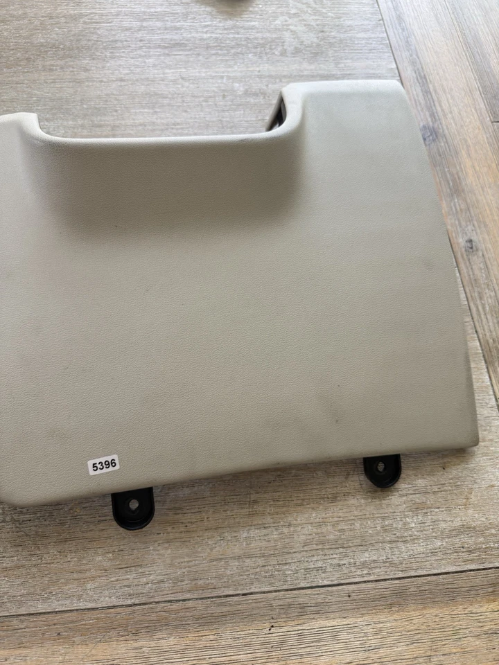 2009 2010 2011 2012 Lincoln MKS Lower Steering Wheel Finishing Panel Tan - Image 3 of 4