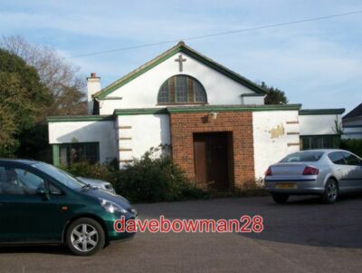 FOTO HARTLEY UNITED REFORMIERTE KIRCHE AN DER ASH ROAD. LEIDET UNTER SCHLECHTER ATTEN