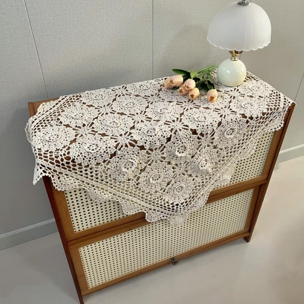 Tovaglia Artigianale all'Uncinetto Beige - Tradizione Fatta a Mano