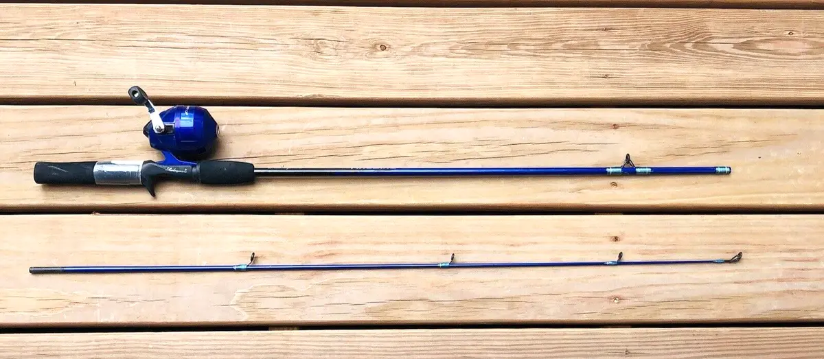 Shakespeare Firebird Spincast Fishing Rod/Closed Faced Reel Combo 66 Med  Action