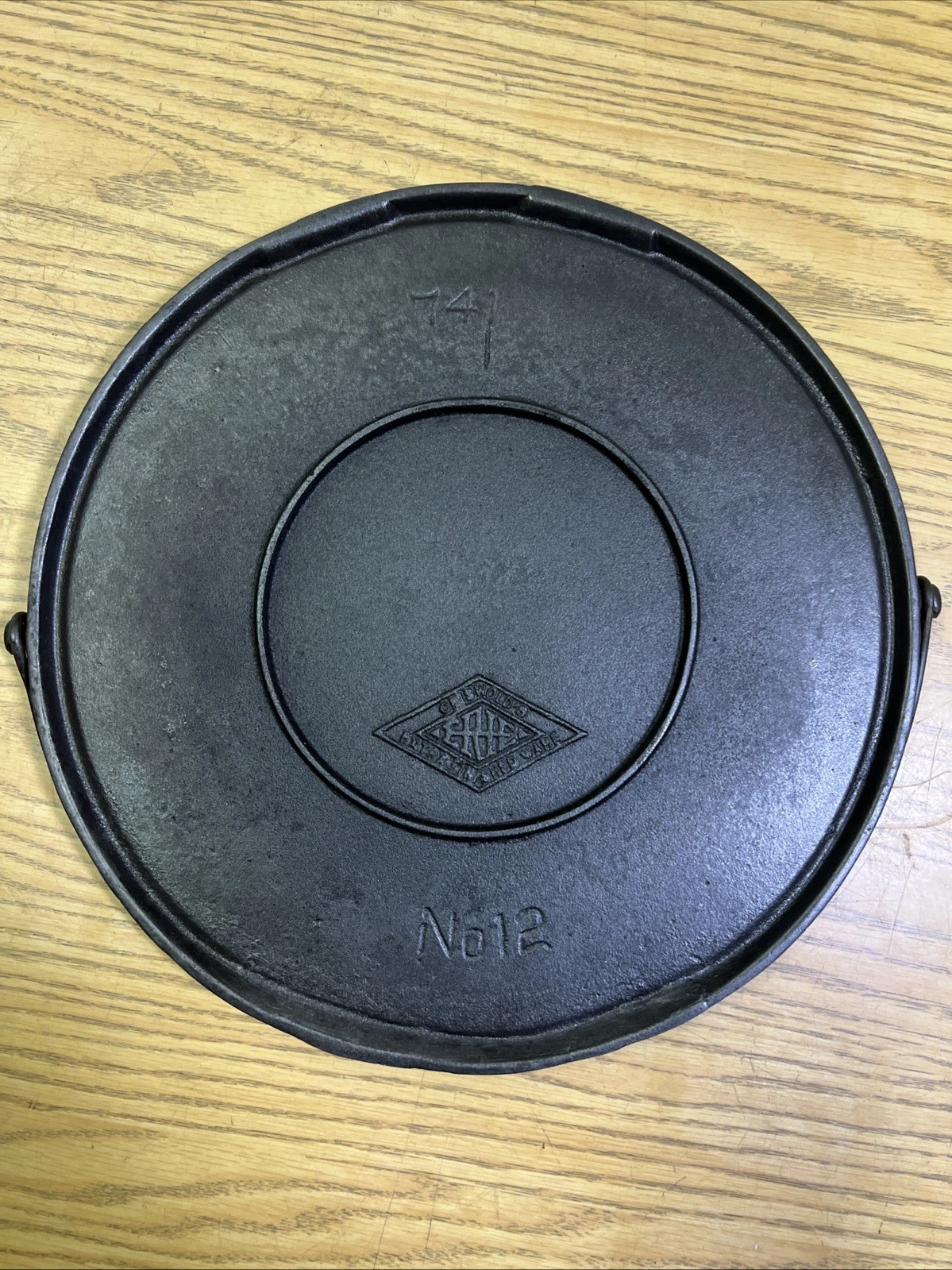 HTF Griswold’s Erie #12 Diamond Logo Bailed Cast Iron Griddle