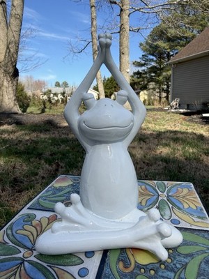 White Yoga Frog Sculpture Spring Decoration Figurine Statue