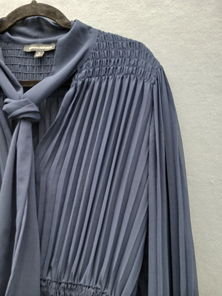 Vestido Banana Republic Mujer Cambio Hasta la Rodilla Talla S Azul Poliéster Manga Larga Foto 2 de 4