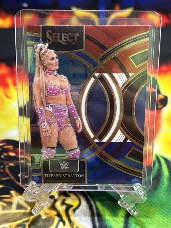 2024 Panini Select WWE Premier Level Tiffany Stratton #186