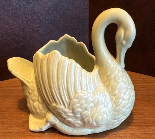 VINTAGE OLIVE GREEN RED WING POTTERY SWAN PLANTER #259