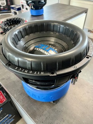 HIFONICS ZXT12D2 EXTREM Subwoofer - AUSPACKWARE