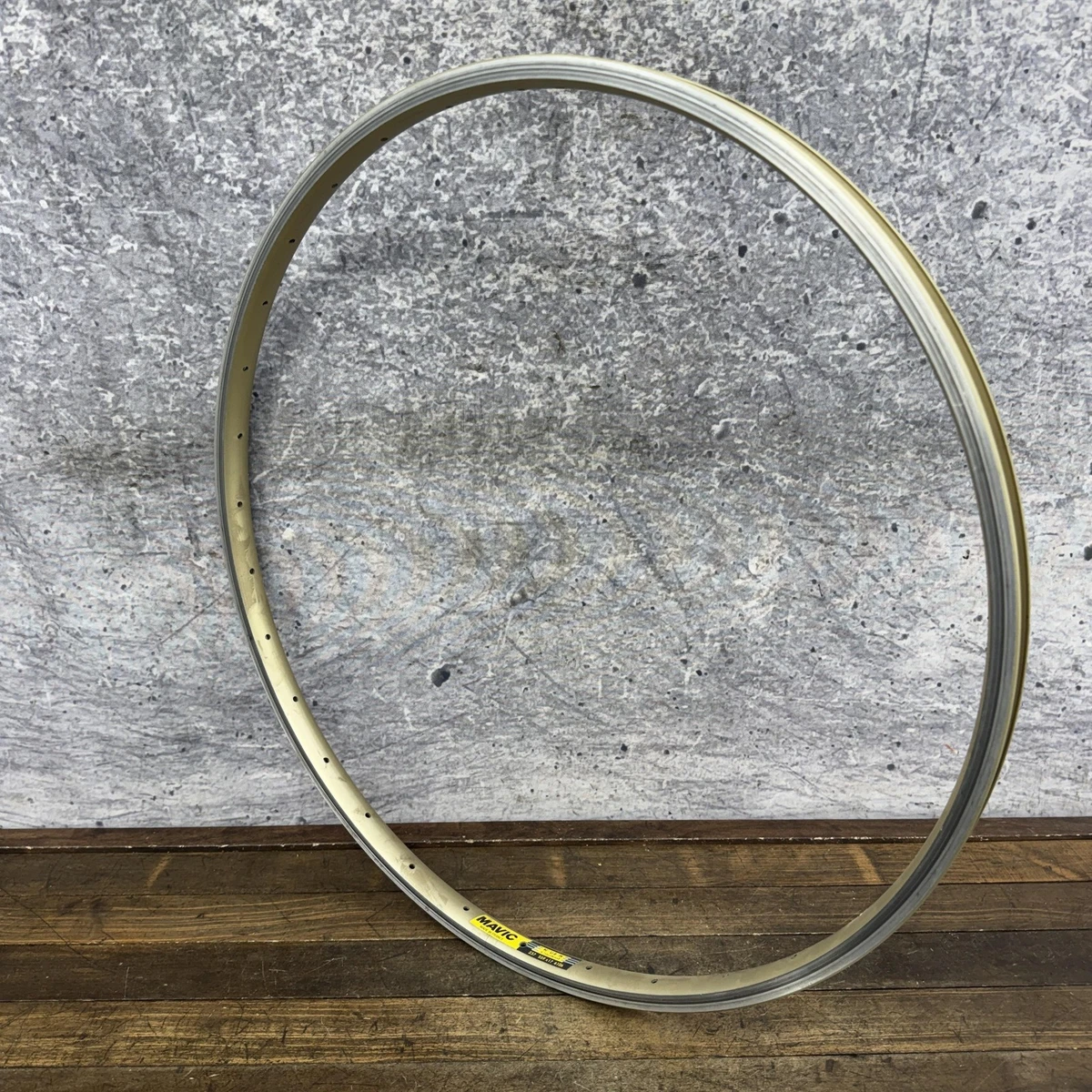 Preços baixos em Aros de bicicleta Mavic 26