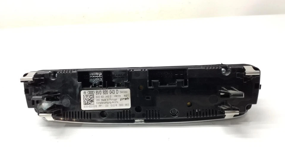 AUDI A3 8V 2012- Climatizador aire acondicionado 8V0820043D Foto 2 de 4