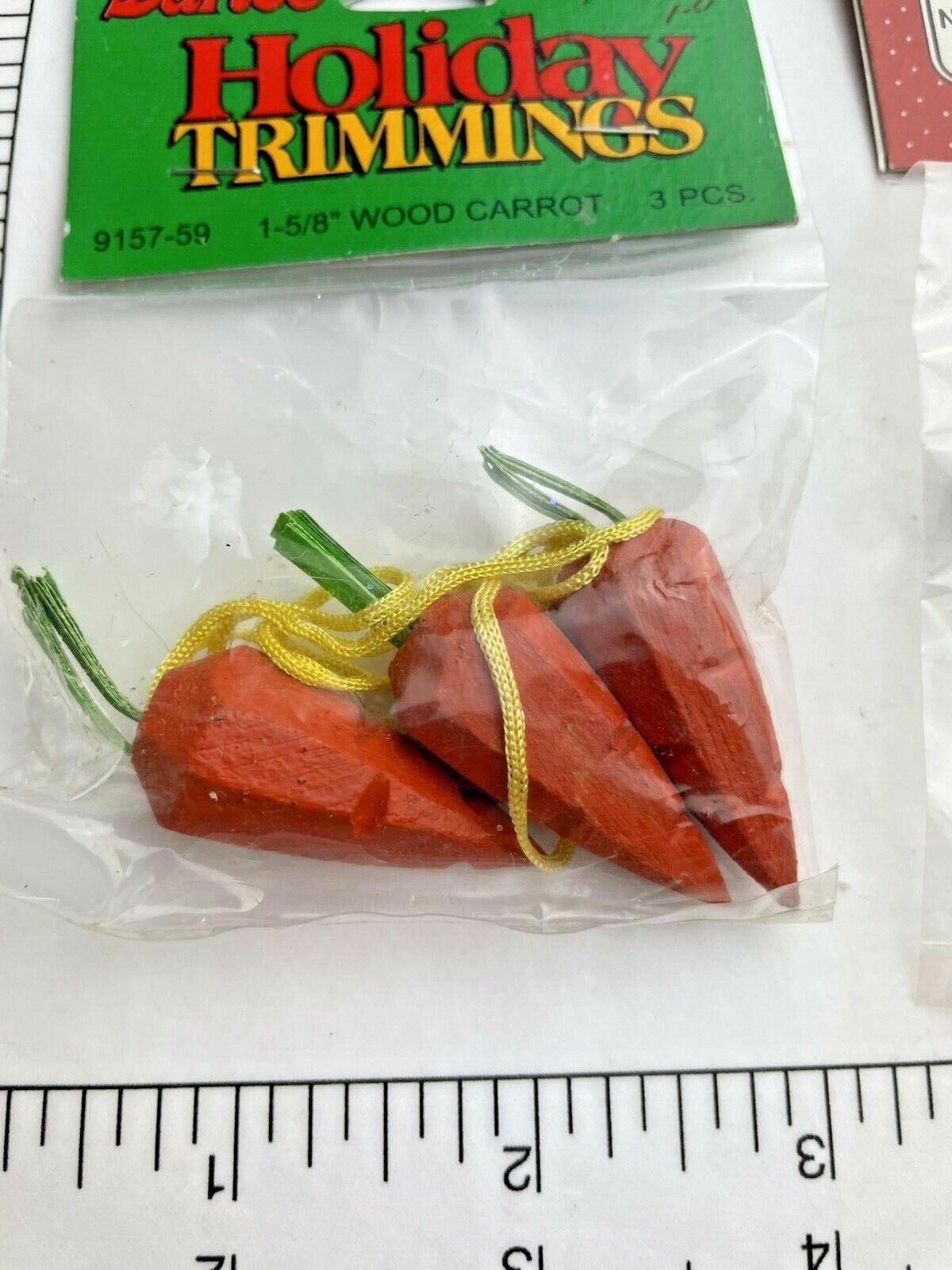 Vintage Darice Holiday Trimming Carrots Easter Miniatures Carrot Signs