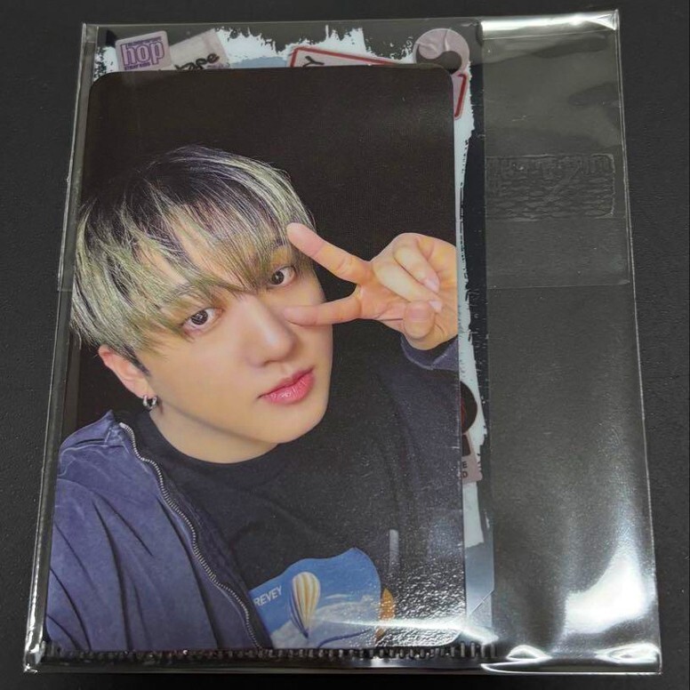 Stray Kids SKZHOP HIPTAPE 合 HOP NEMOZ POB Official Photocard & L