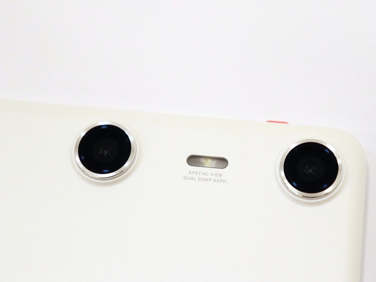 XReal Beam Pro X4000 8GB 256GB WiFi Only White AR Spatial