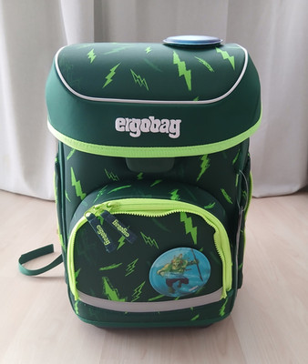 ergobag cubo Schulranzen/Schultaschen Set 4-teilig grün Blitze, Brustgurt