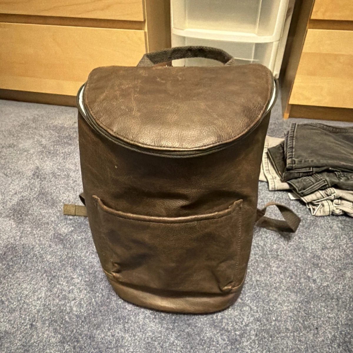 Thirty-One NWOT Tan Leather Backpack with Interior Zip Pockets All in One Leather Backpack-Now with Detachable Straps main image 4
