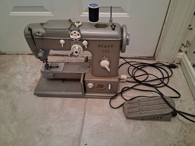 Antique Pfaff 332 Automatic Sewing Machine - Germany - NICE!