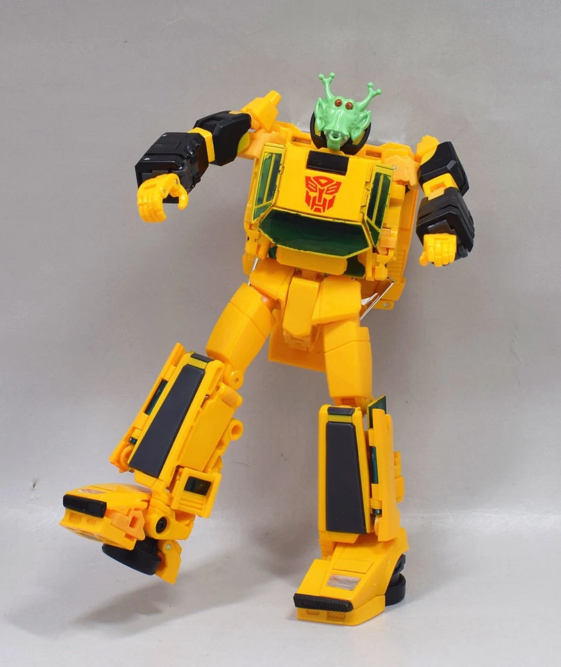 Masterpiece MP39 Autobots Sunstreaker 5" Action Figure Toy New in Box - Image 4 of 4
