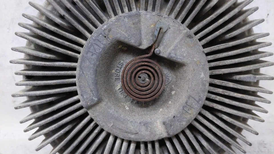 2005 Chevrolet Silverado 2500 Fan Clutch RNGC8 - Image 4 of 4