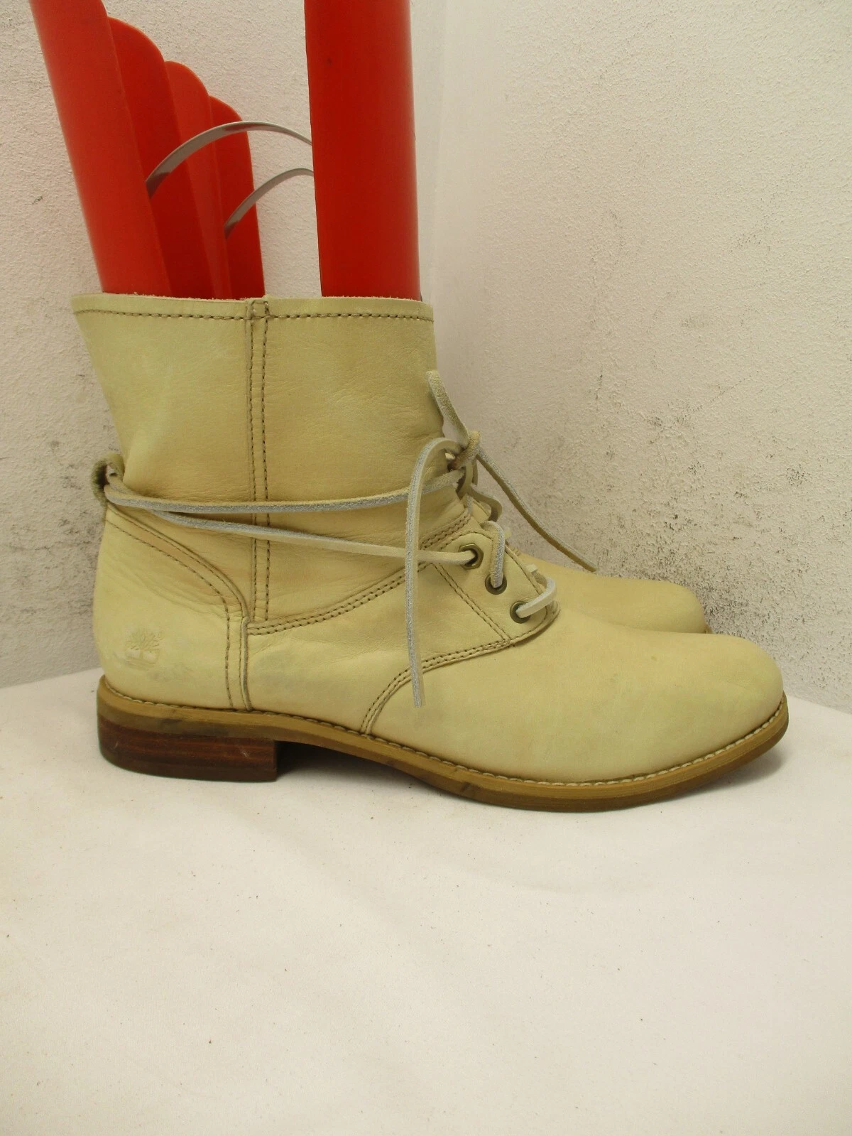 Timberland Earthkeepers stivaletti stringati in pelle beige da donna taglia 9