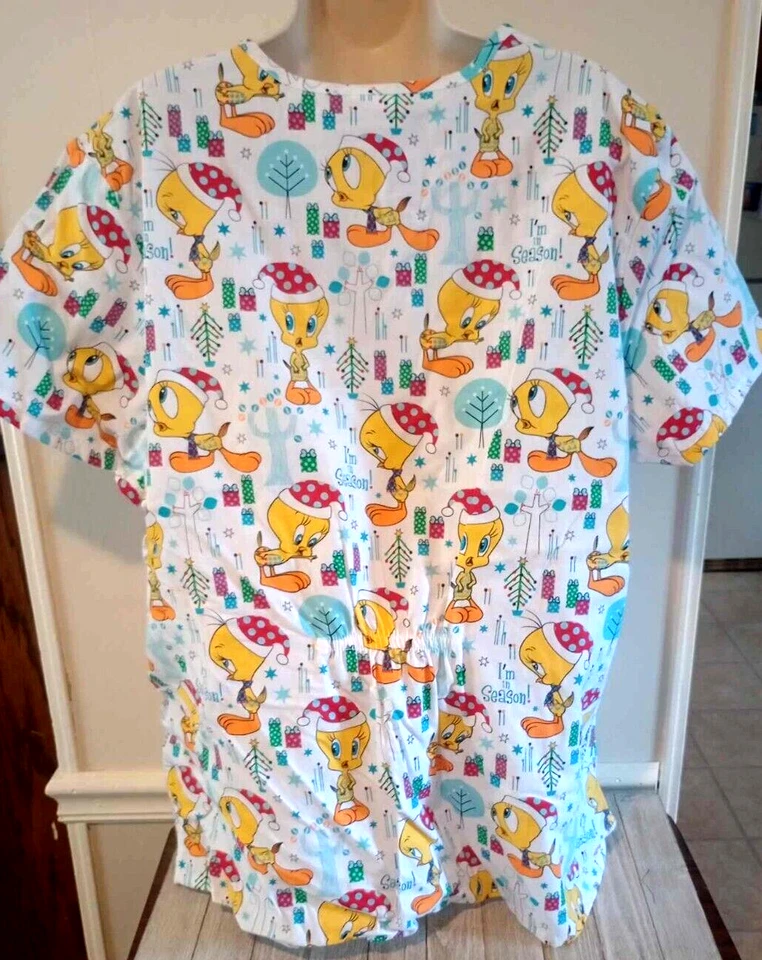 Looney Tunes Tweety Christmas White Scrub Top Womens 3X/3XG - Image 2 of 2